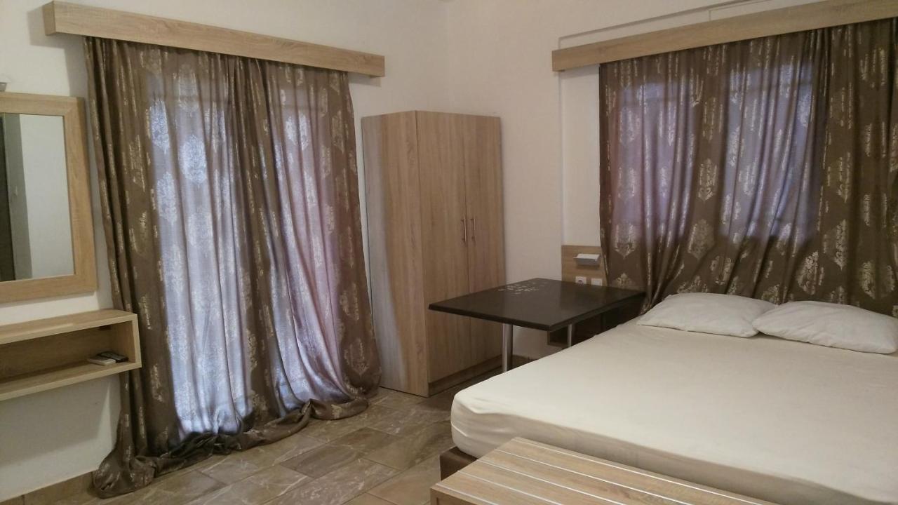 Psarou Apartments Paralia Skotinas Exterior foto