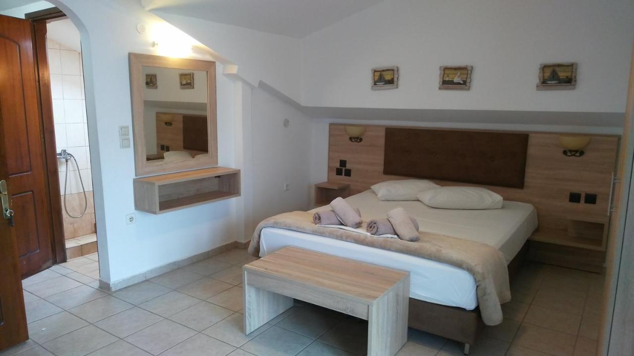 Psarou Apartments Paralia Skotinas Exterior foto